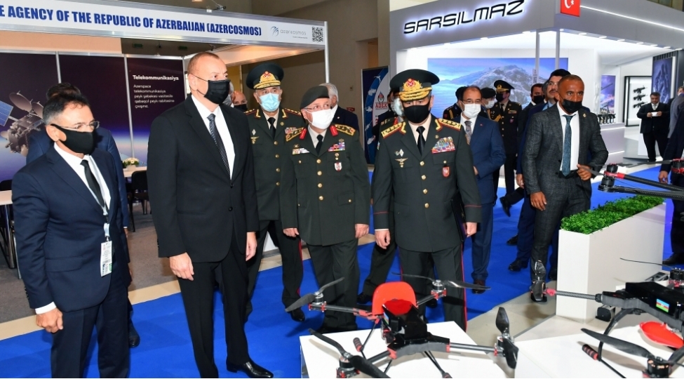 prezident-ilham-eliyev-iv-adex-ve-xiii-securex-caspian-sergileri-ile-tanish-olub-yenilenib