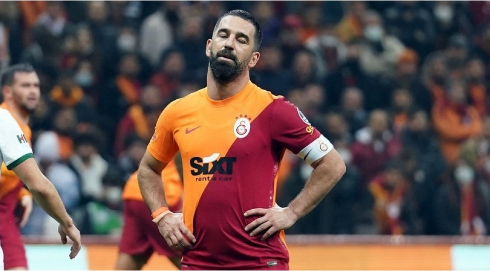 arda-turan-karyerasini-bitirib