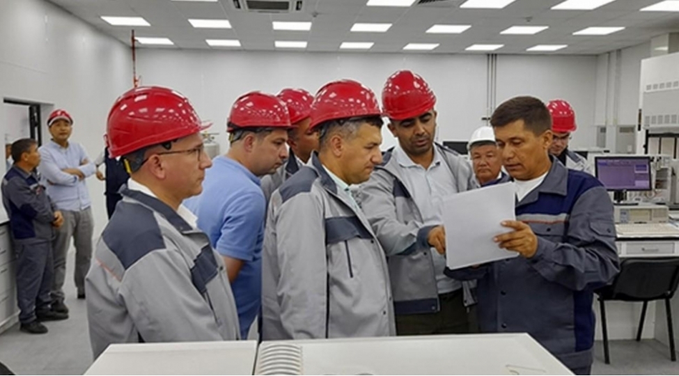 ozbekneftqaz-socar-ile-emekdashliq-perspektivlerini-genishlendirir-foto