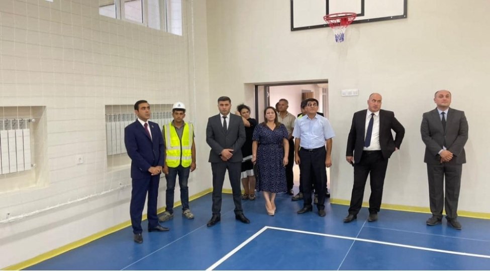deputat-yeni-mekteb-binasina-baxish-kechirdi-foto