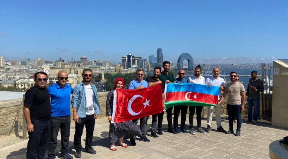 turkiyenin-genclerden-ibaret-numayende-heyeti-seferin-sonuncu-gununde-baki-sheherinde-olublar-foto