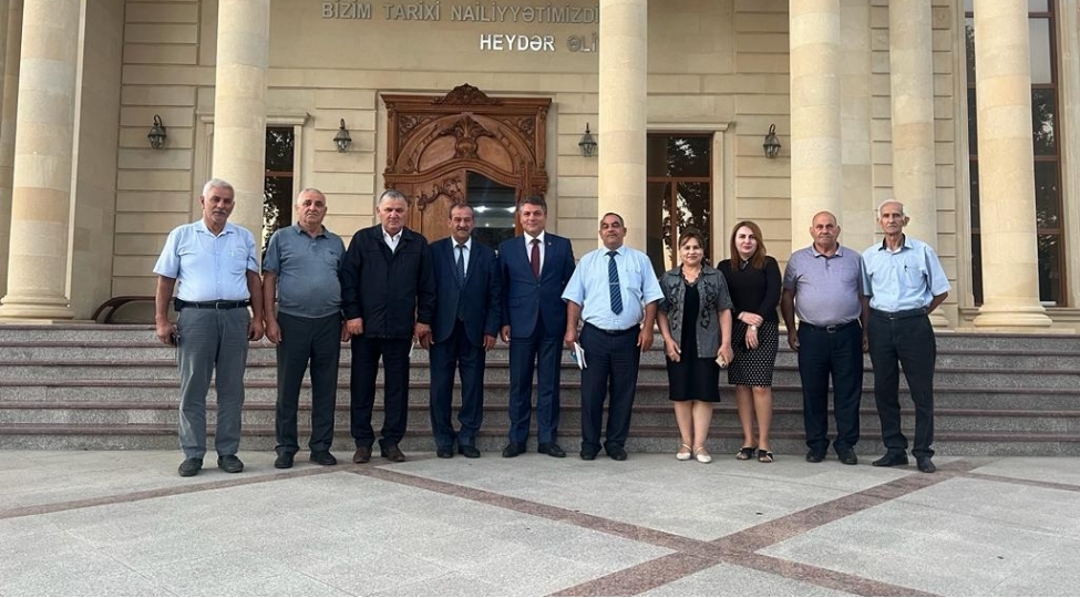 mezahir-efendiyev-goychay-rayon-nezaret-teftish-kommisiyasinin-uzvleri-ile-gorushub-foto