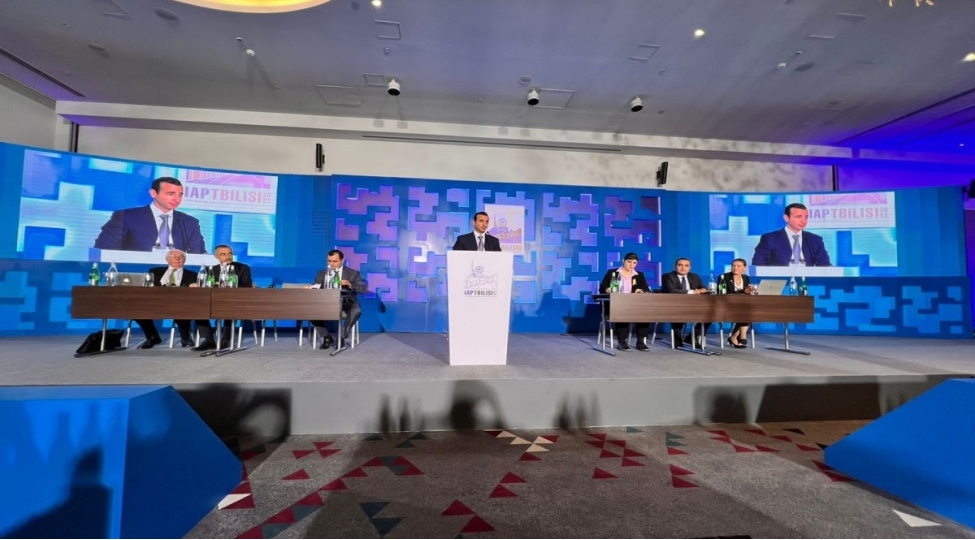 bash-prokurorlugun-numayendeleri-tbiliside-beynelxalq-konfransda-olub-foto