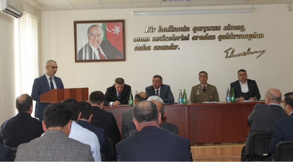 qebelede-emeyin-tehlukesizliyi-ile-bagli-mushavire-kechirilib-foto