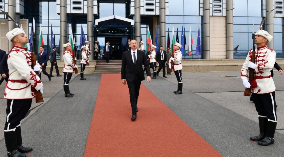 prezident-ilham-eliyevin-bolqaristana-resmi-seferi-basha-chatib