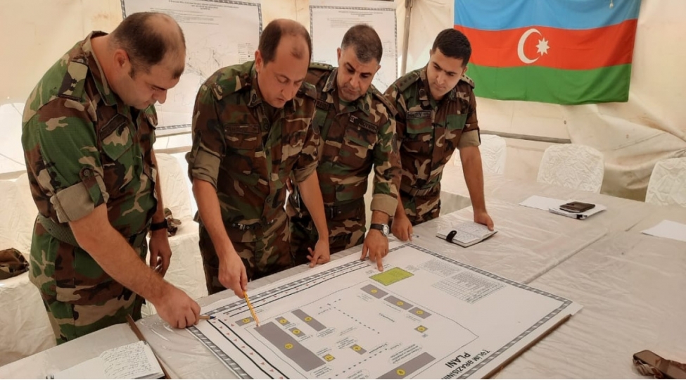 fhn-in-mulki-mudafie-ishinin-teshkili-bash-idaresi-sehra-sheraitinde-toplanti-kechirib-foto