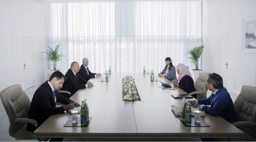prezident-bmt-nin-meskunlashma-proqraminin-icrachi-direktorunu-qebul-edib-yenilenib