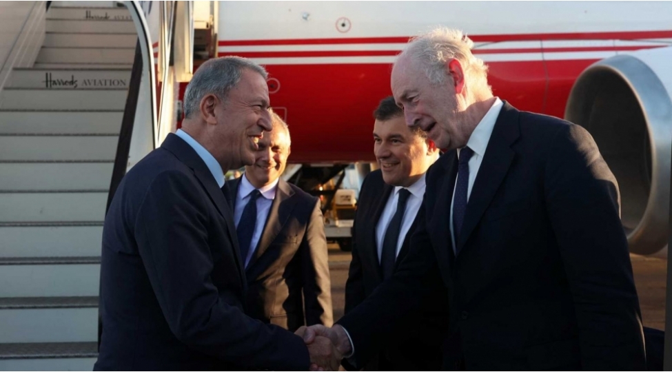 hulusi-akar-boyuk-britaniyaya-gedib