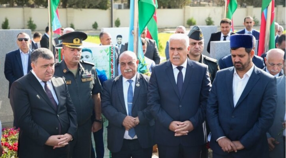xetai-rayonunda-shehid-kapitan-hemid-ceferlinin-xatiresi-ehtiramla-anilib-foto