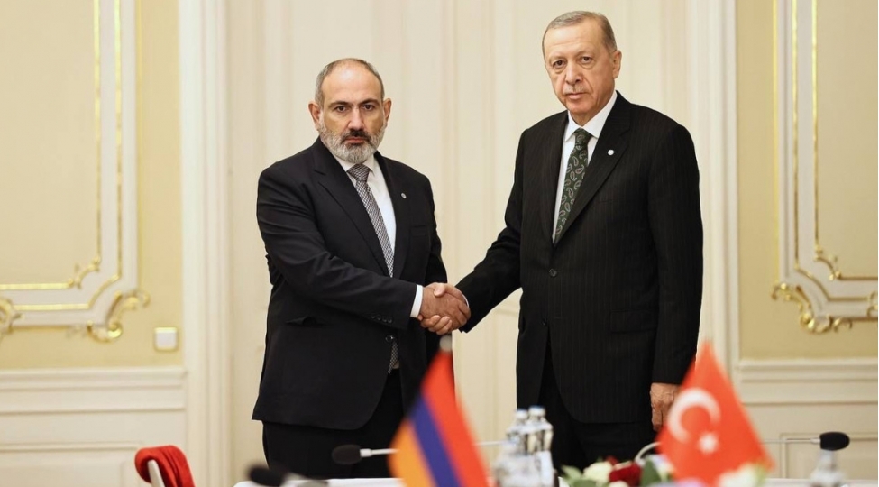 erdogan-praqada-nikol-pashinyanla-gorushub-foto