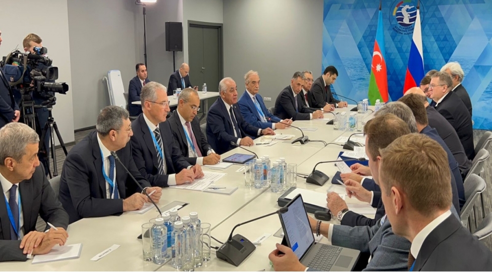azerbaycan-ve-rusiya-bash-nazirleri-arasinda-ikiterefli-gorush-kechirilib