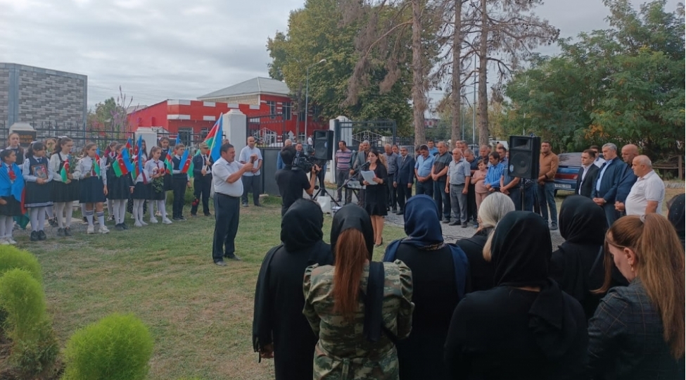 agdashda-iki-shehidin-xatiresi-ildonumlerinde-anilib-foto