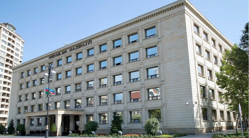dovlet-vergi-xidmetinde-kadr-deyishikliyi-olub-foto