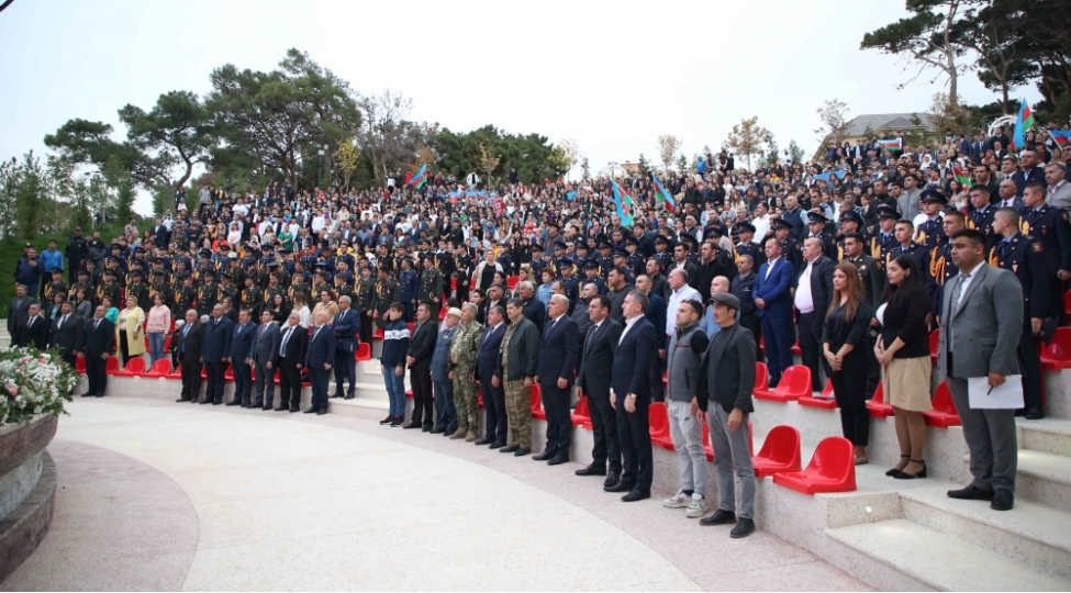 xetai-rayonunda-bu-yol-zefer-yoludur-adli-konsert-proqrami-teshkil-olunub-foto