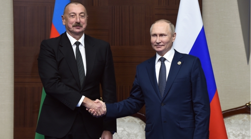prezident-ilham-eliyev-ve-prezident-vladimir-putin-astanada-gorushubler-yenilenib