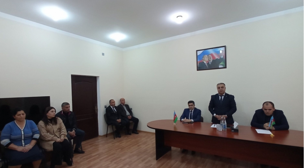 yeni-azerbaycan-partiyasi-qisa-zamanda-umumxalq-partiyasina-chevrilib