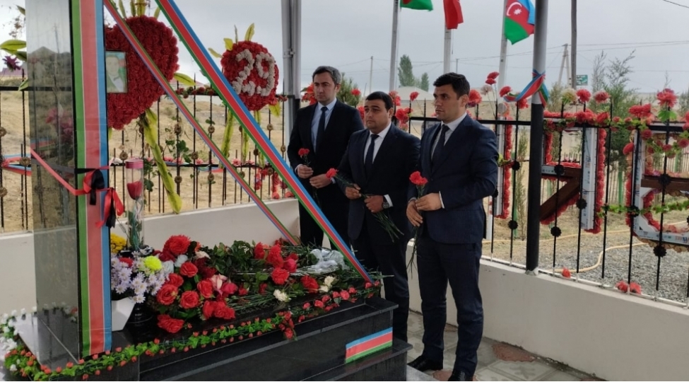 naftalanda-shehidin-xatiresi-anilib-foto