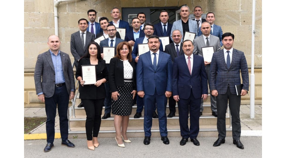 12-socar-emekdashina-beynelxalq-sertifikatlar-teqdim-edilib-foto