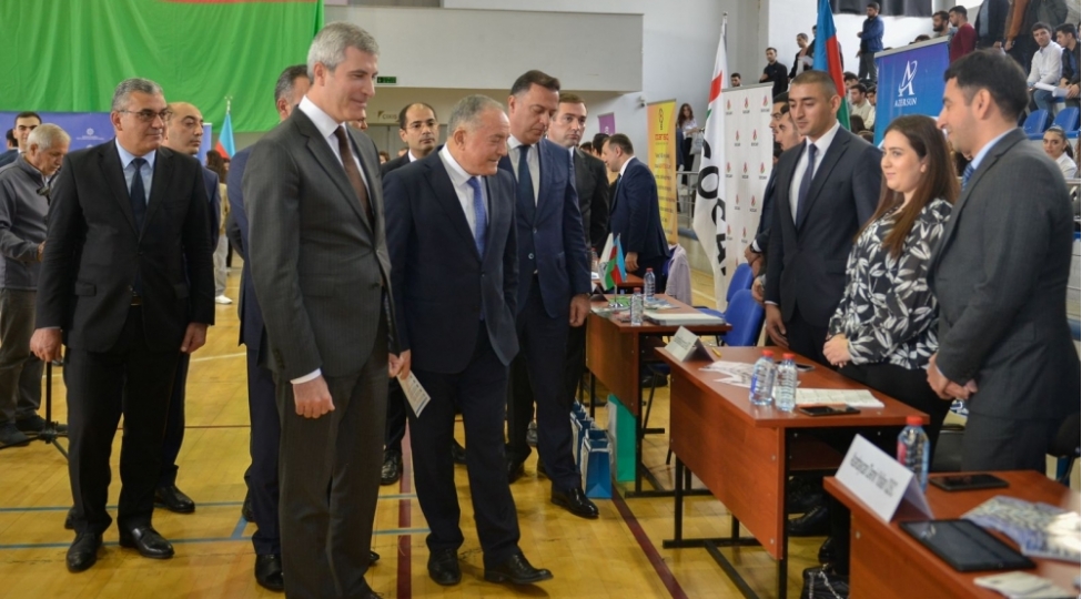 azerbaycan-texniki-universitetinde-emek-yarmarkasi-kechirilib-foto