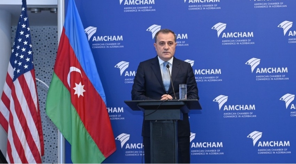 ceyhun-bayramov-amerika-ticaret-palatasinin-tedbirinde-chixish-edib-foto