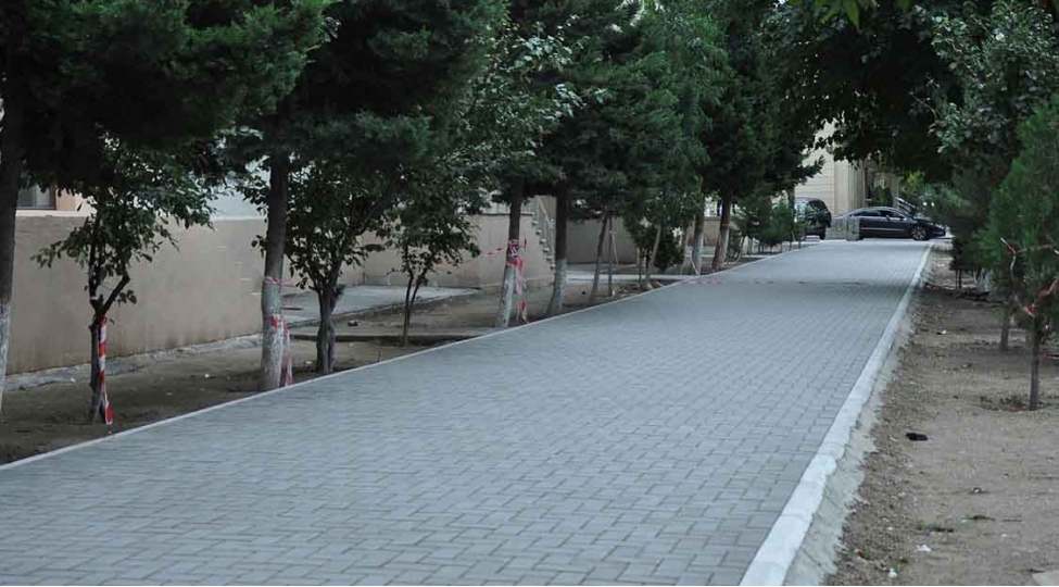 sumqayitda-piyada-sekileri-temir-olunur-foto
