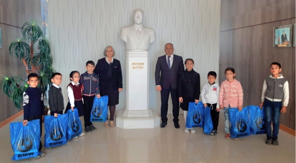 deputatin-teshebbusu-ile-yap-in-tesis-edilmesinin-30-illiyi-ile-bagli-aksiyalara-start-verilib-foto