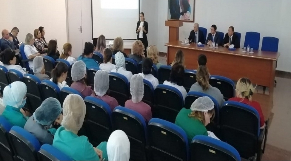 cenub-bolgesinde-ana-ve-ushaq-olumlerinin-azaldilmasi-ile-bagli-layiheye-start-verilib
