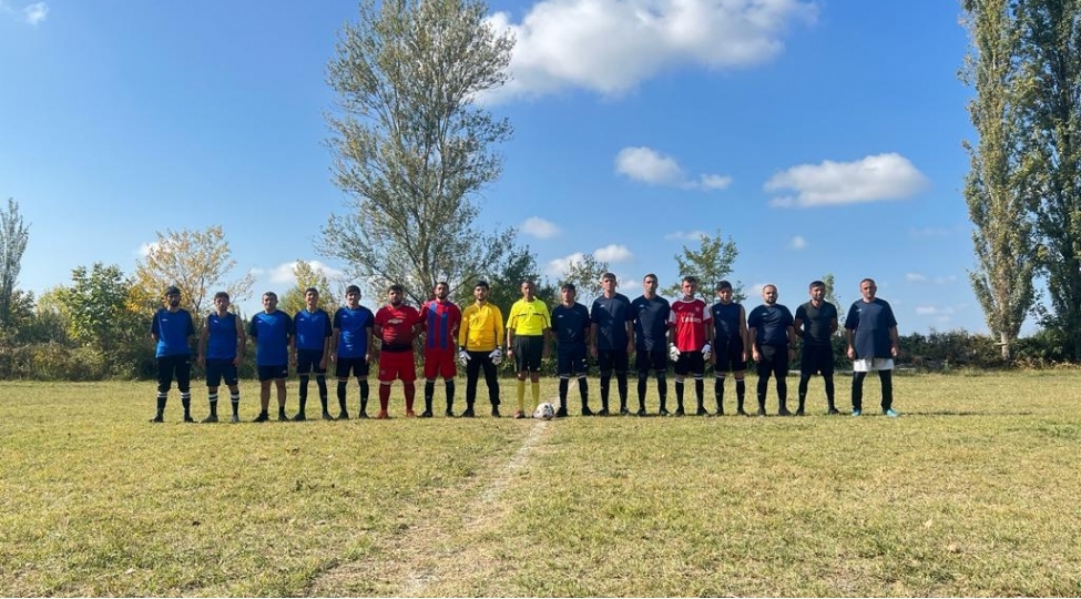 agdash-shehidlerinin-eziz-xatiresine-hesr-olunmush-futbol-yarishi-foto