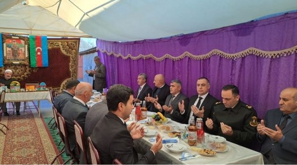 agdashda-shehidlerin-xatireleri-anilib-foto