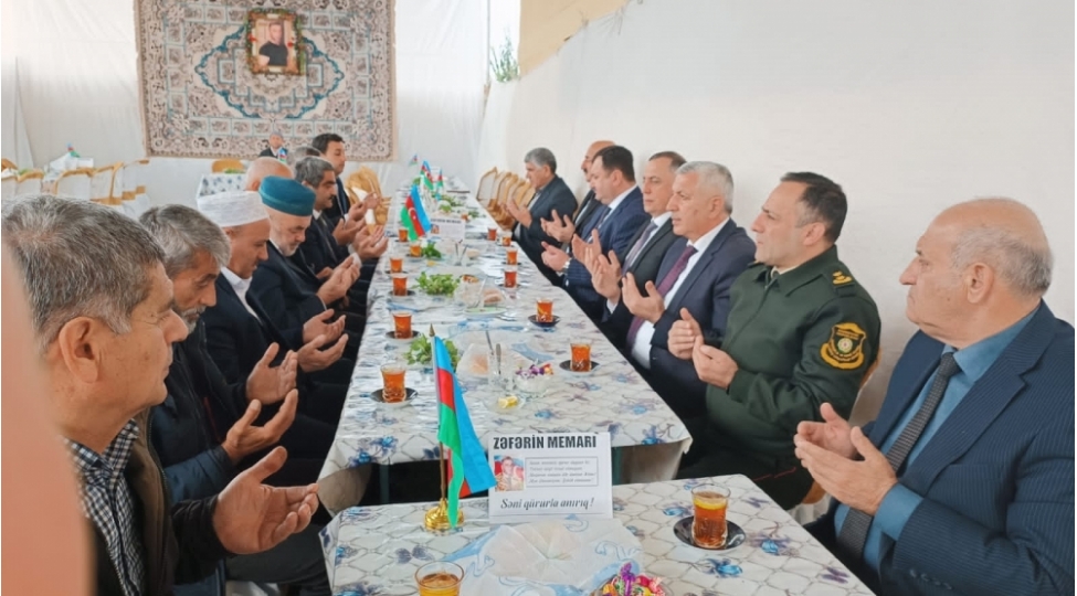 agdashin-orta-leki-kendinde-shehid-anar-isrefilovun-anim-tedbiri-kechirilb-foto