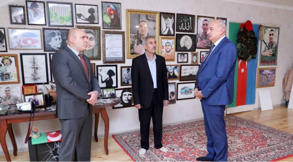 azeriqaz-rehberliyi-shehid-ailelerini-ziyaret-edib-foto