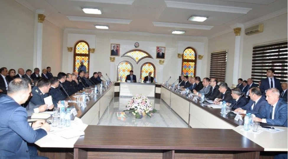 son-uch-ilde-rayonlarda-torpaq-qanunvericiliyinin-pozulmasi-ile-bagli-271-inzibati-protokol-tertib-edilib-foto