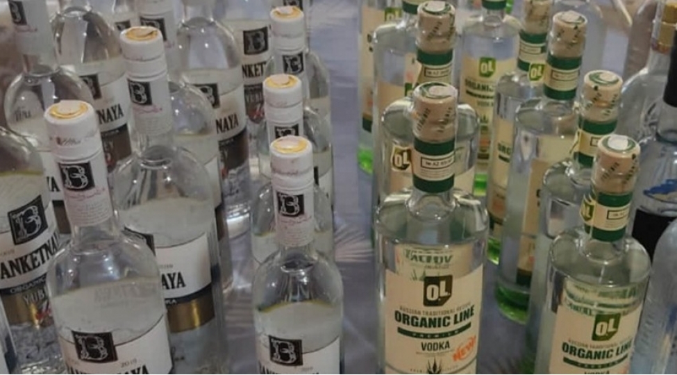goranboyda-restoranda-saxta-alkoqollu-ichkiler-ashkar-edilib