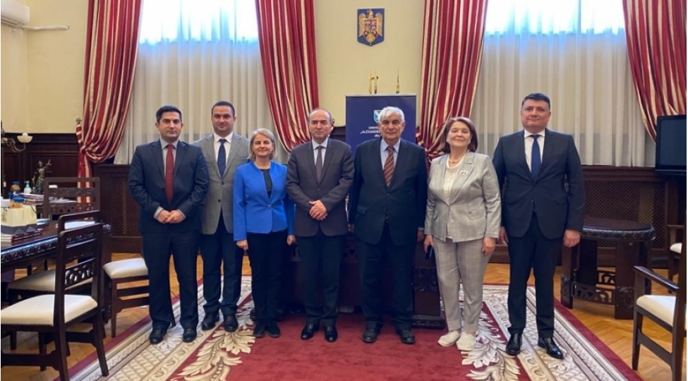 ruminiyada-azerbaycan-multikulturalizm-merkezinin-achilishi-olub-foto