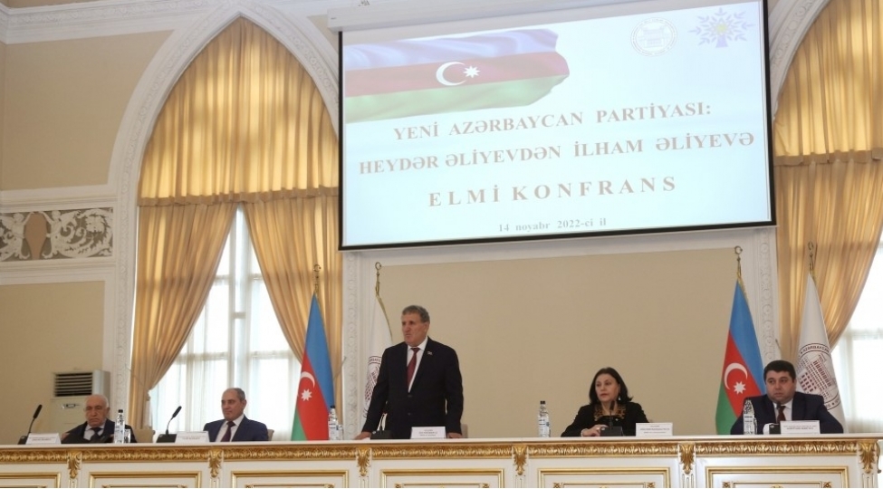 amea-da-yeni-azerbaycan-partiyasinin-yaradilmasinin-30-illiyine-hesr-edilmish-elmi-konfrans-kechirilib-foto