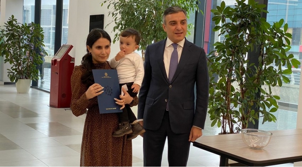shehid-aileleri-ve-muharibe-elillerine-daha-50-menzil-teqdim-edilib-foto