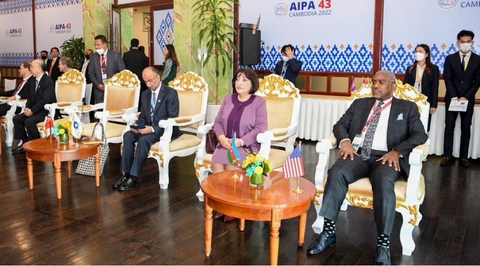 sahibe-qafarova-asean-pa-nin-bash-assambleyasinin-achilishinda-ishtirak-edib-foto