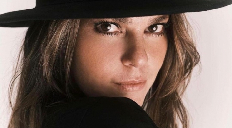 asli-enver-buna-gore-serialda-chekilmekden-imtina-etdi