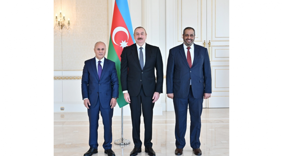 prezident-ilham-eliyev-liviyanin-yeni-sefirinin-etimadnamesini-qebul-edib-foto