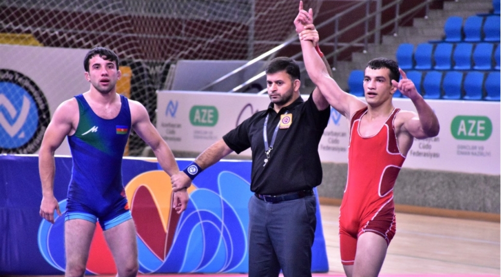 fhn-emekdashlari-arasinda-serbest-gulesh-uzre-chempionat-kechirilib-foto