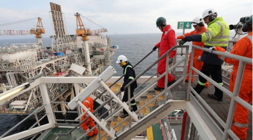 bakidan-70-kilometr-cenub-sherqde-dunyanin-en-boyuk-qaz-ve-kondensat-yataqlarindan-biri-shahdeniz