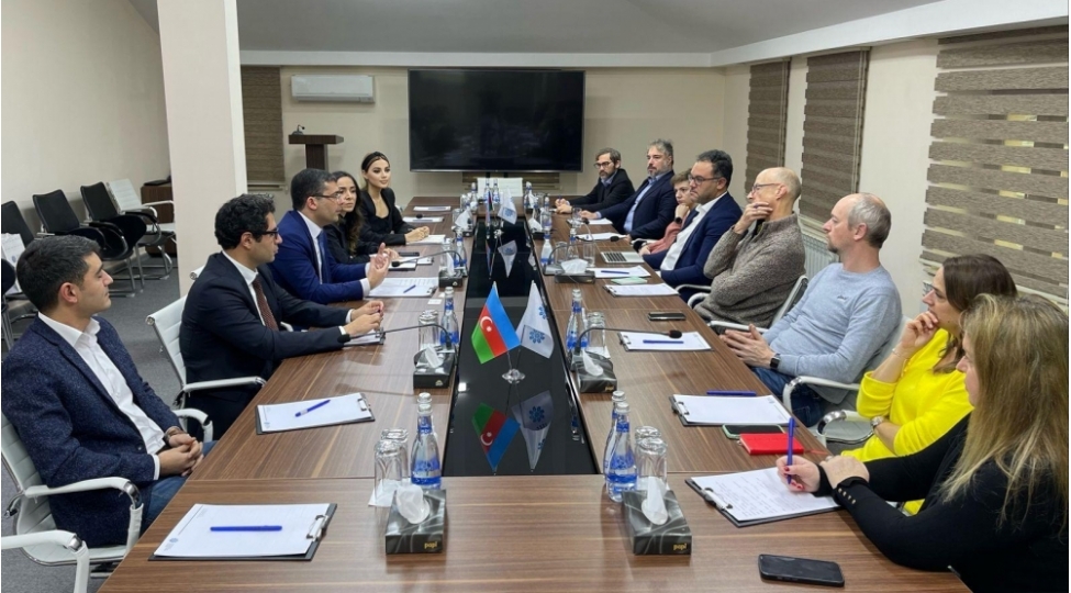 media-nin-icrachi-direktoru-xarici-jurnalistlerle-gorushub-foto