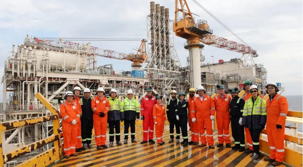 socar-in-prezidenti-rovshen-necefin-rehberlik-etdiyi-numayende-heyeti-shahdeniz-bravo-platformasina-sefer-edib-foto