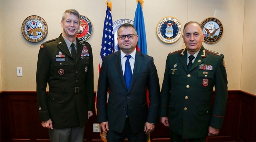 absh-la-azerbaycan-arasinda-tehlukesizlik-sahesinde-emekdashliq-muzakire-edilib