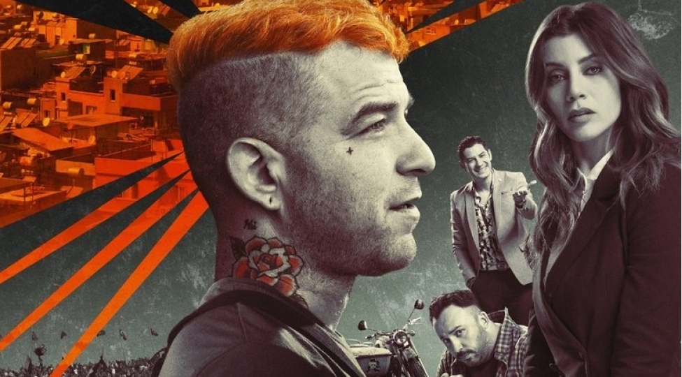 jurnalistler-kendi-yolumda-turk-komediyasini-izleyibler