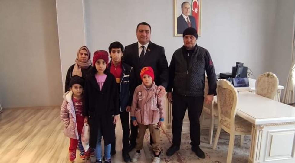mushfiq-memmedli-sumqayitda-vetendash-qebulu-kechirib-foto