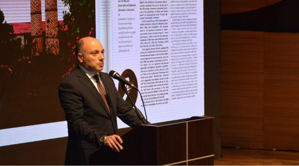 shusha-zirveden-uca-ve-shusha-qarabagin-ulduzu-kitablari-teqdim-olunub