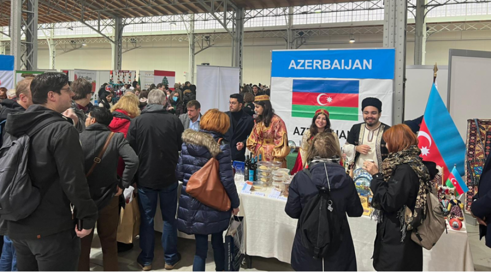 milli-metbex-numunelerimiz-beynelxalq-festivalda