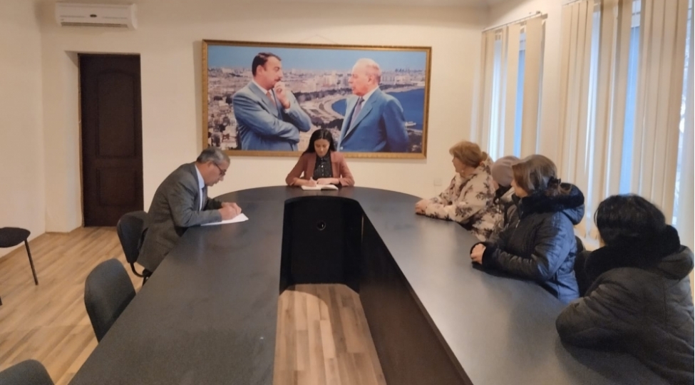 millet-vekili-lokbatanda-bir-qrup-vetendashi-qebul-edib-foto-2