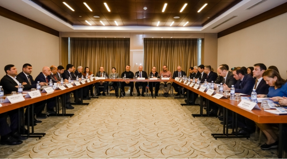 azersu-asc-vetendashlarin-muracietlerinin-operativ-hell-eden-en-feal-dovlet-muessisesi-mukafatina-layiq-gorulub-foto